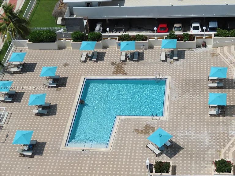 5701 Collins Ave #905 — Photo 16