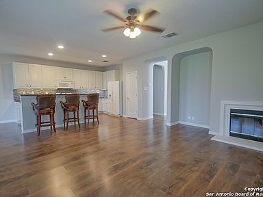 7810 Chilton Stage San Antonio Tx 78255 Zillow