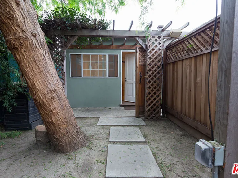 11874 Juniette St — Photo 23
