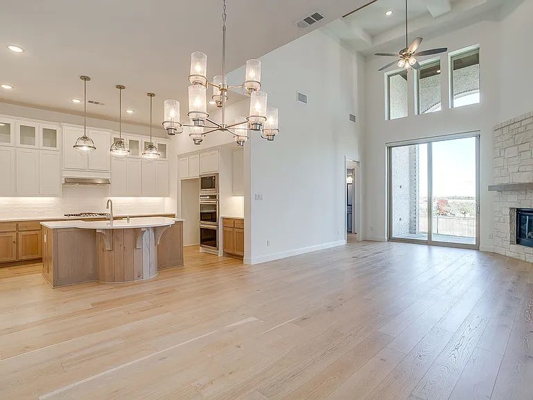 14328 Capridge Rd — Photo 4