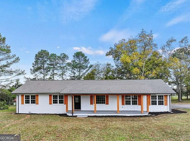 239 Brown Dr photo 1