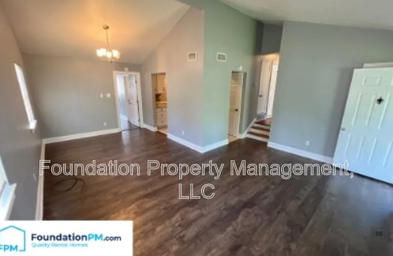 4347 Melwood St — Photo 7