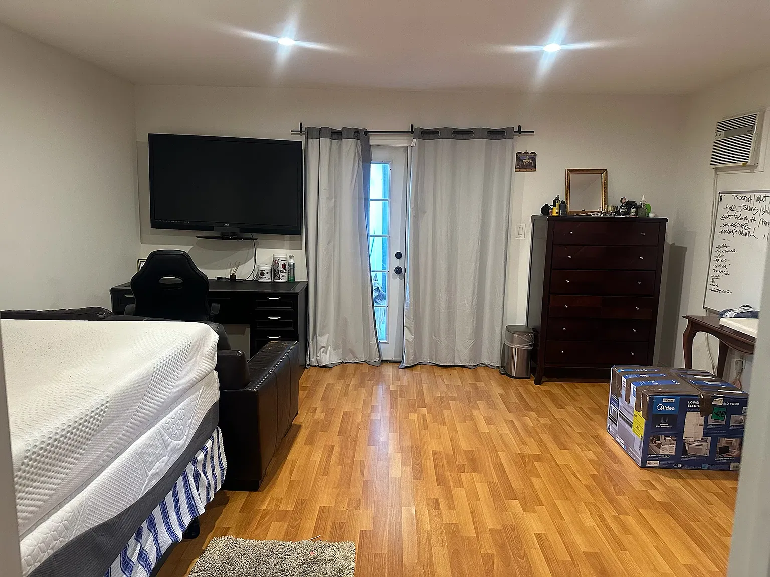 1 bed, 420 sqft, $1,400 — Photo 2