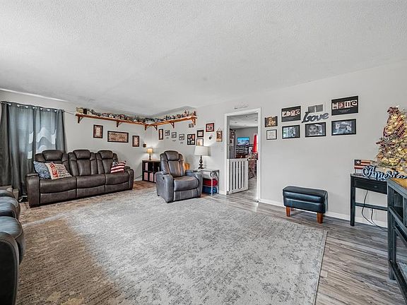 5th image of 242 2nd Avenue
