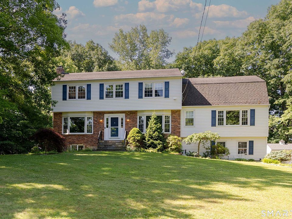1st image of 27 Round Hill Drive