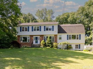 27 Round Hill Drive, Danbury, CT 06811