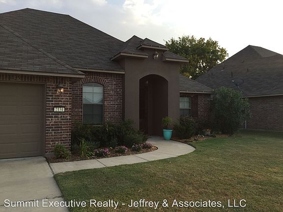 3rd image of 2134 Sweet Bay Cir