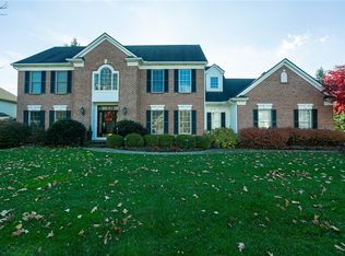 37 Thomas Grv, Pittsford, NY 14534