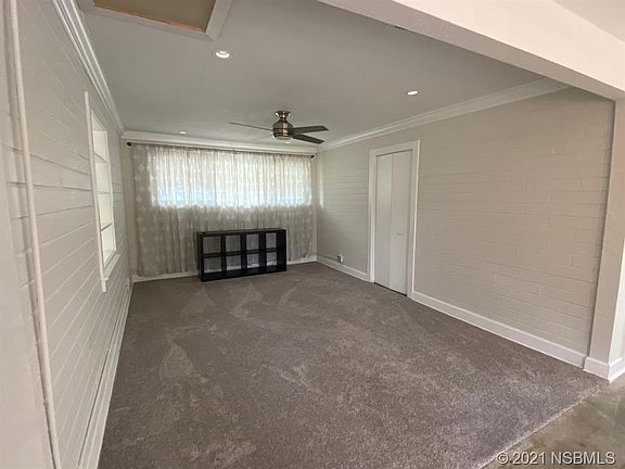 5th image of 523 Faulkner St