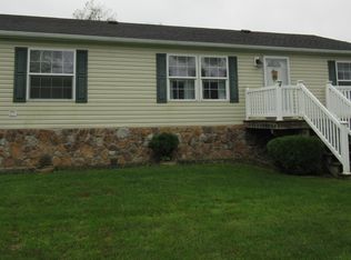 1050 Long Run Rd, Mill Hall, PA 17751