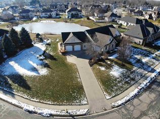 1952 Pheasant Ridge Dr, Warsaw, IN 46580