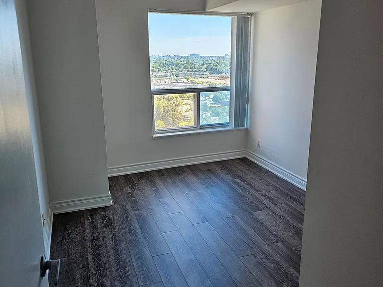 38 Lee Centre Dr #2107 — Photo 5