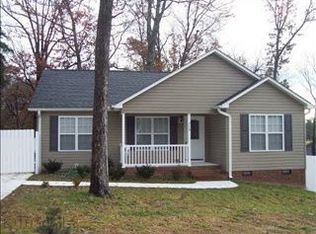 713 Dillon St, Thomasville, NC 27360