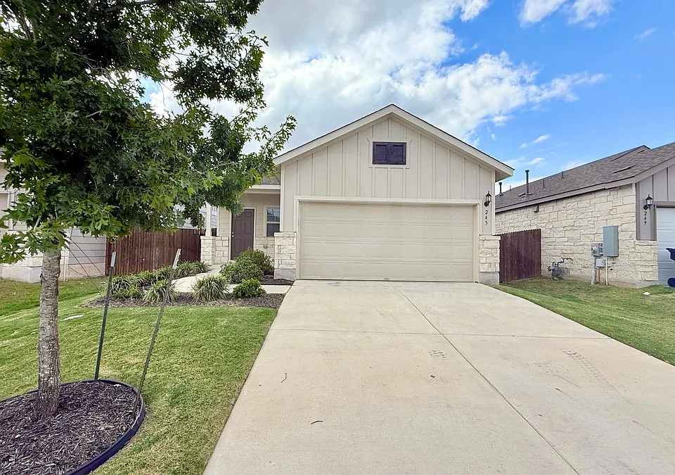 245 Janelle Ln