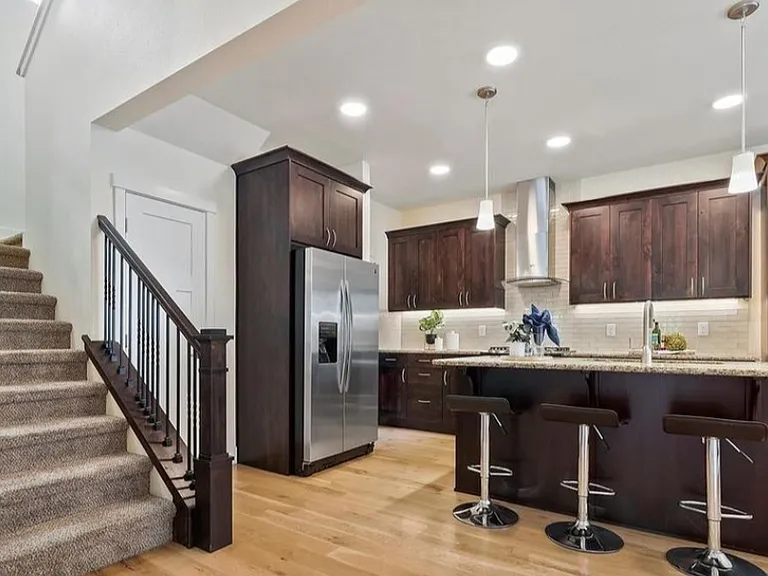 3721 W Catalpa Dr — Photo 5