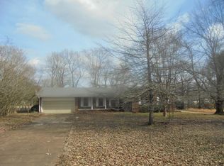 204 Harding Rd, Paris, TN 38242