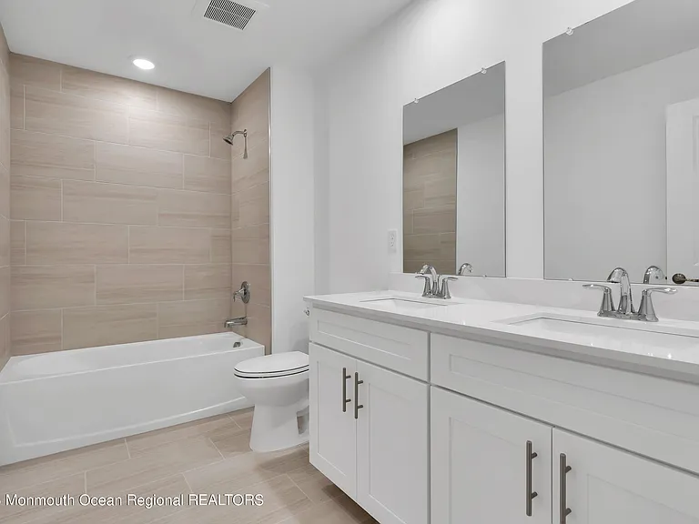 110 Woolley Ct — Photo 18