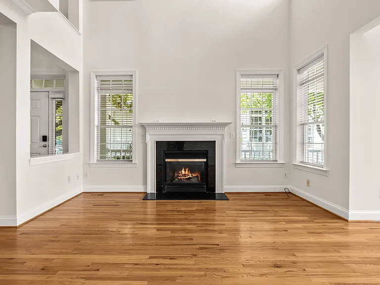 Great room vaulted ceilings