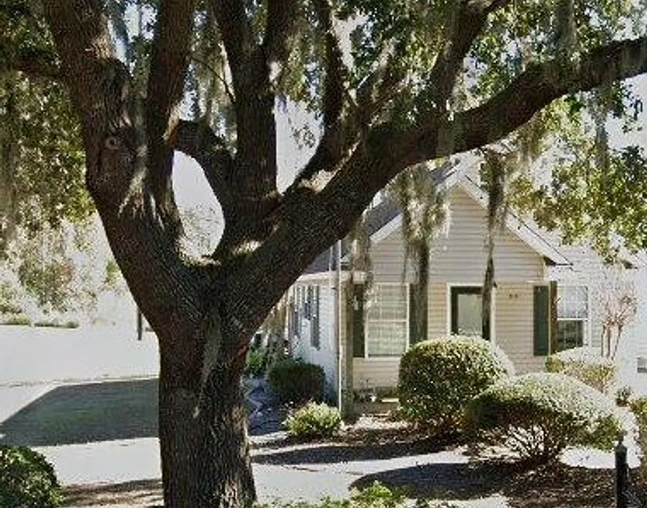 9830 Whitfield Ave