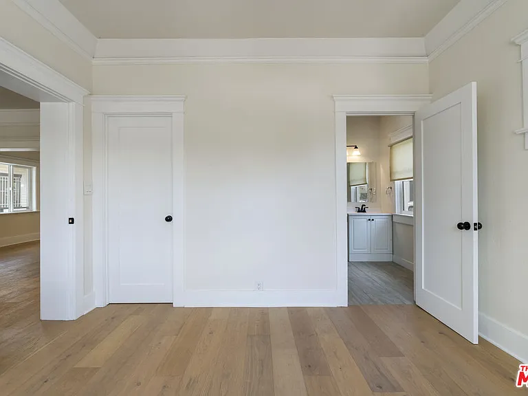 1828 W 41st Pl — Photo 17