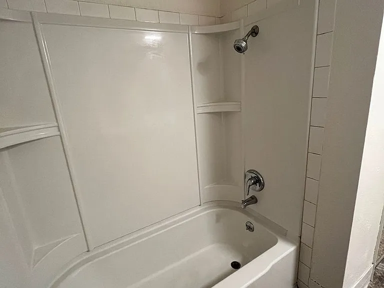 1341 W Hayes St — Photo 11