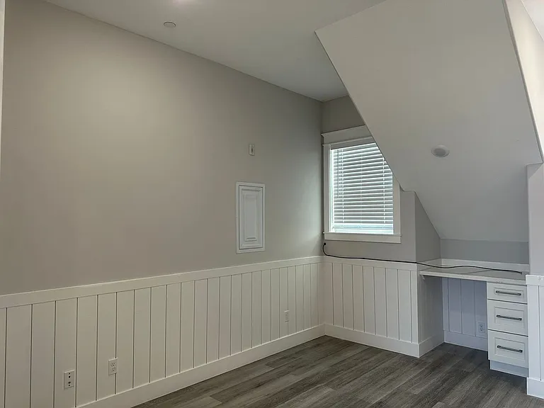 832 Pine St — Photo 9