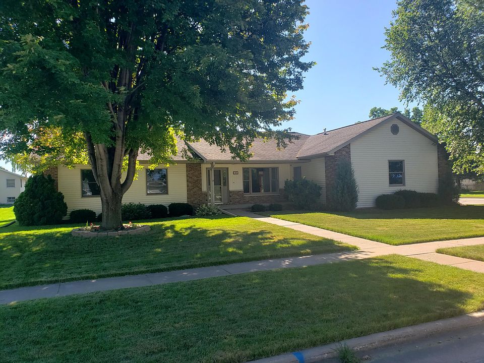 1st image of 105 Vera Ln N