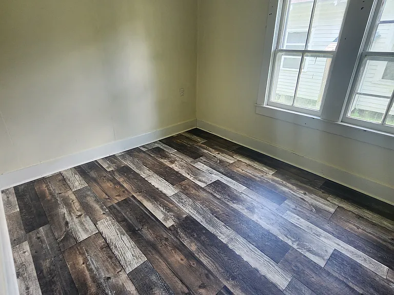 226 Blanchard St — Photo 8