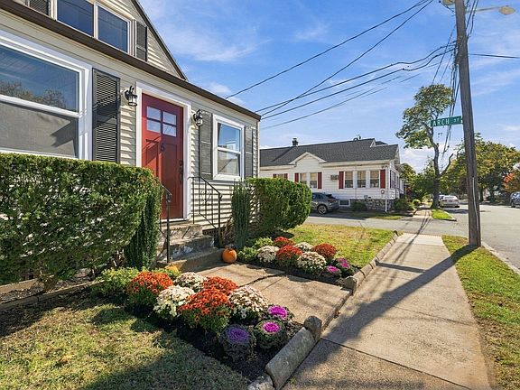2nd image of 6 Norfolk Ave