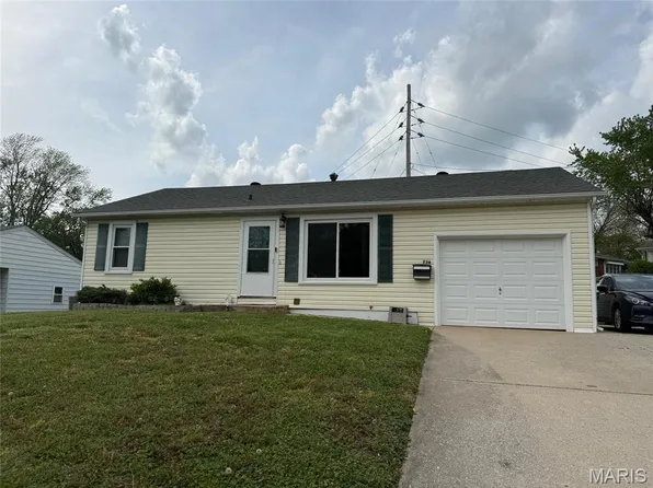 736 Rosamund St, Jackson, MO 63755