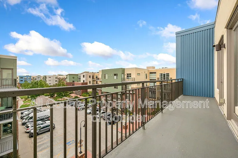 3401 Arapahoe Ave #417