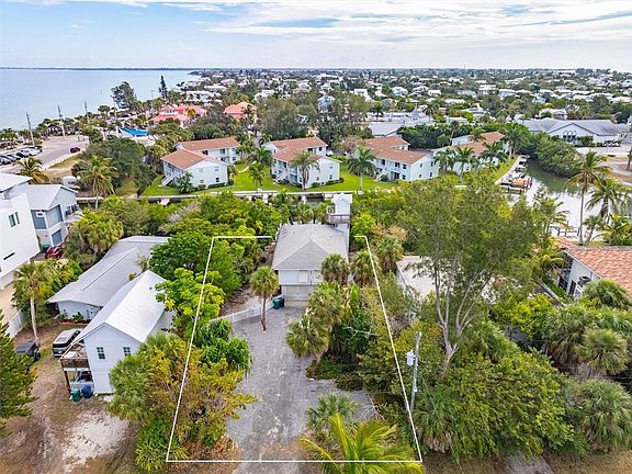 242 Lakeview Dr, Anna Maria, FL 34216 | MLS #A4593750 | Zillow