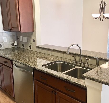 4th image of 11 Hamiltons Bay Ct #855-11-855