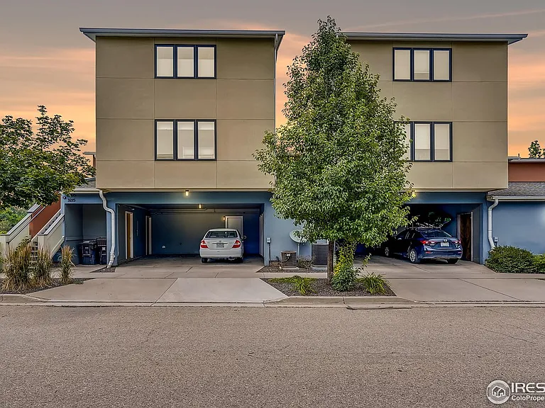 3237 Carbon Pl — Photo 1