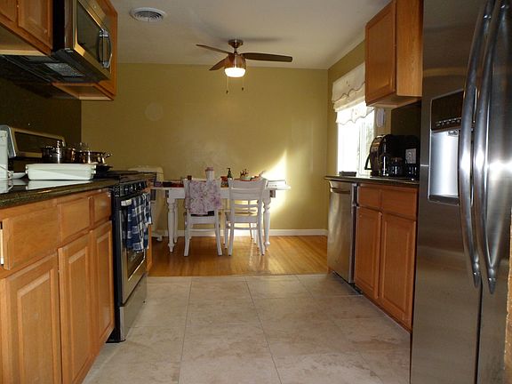 2nd image of 106 Alta Vista Dr