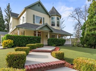 27601 Cedarwood Dr, Lake Arrowhead, CA 92352