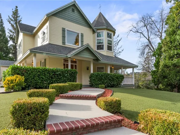 27601 Cedarwood Dr, Lake Arrowhead, CA 92352