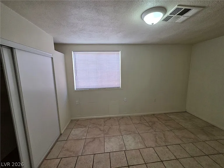 910 Magnolia Ave — Photo 38