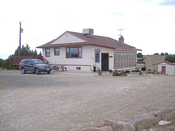 Front w/ circle drive