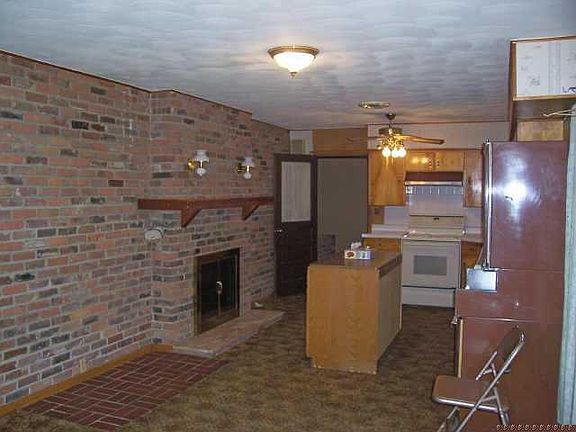 5th image of 8627 E State Road 42 Ave