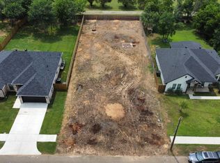 900 Williams Rd, Fort Worth, TX 76120