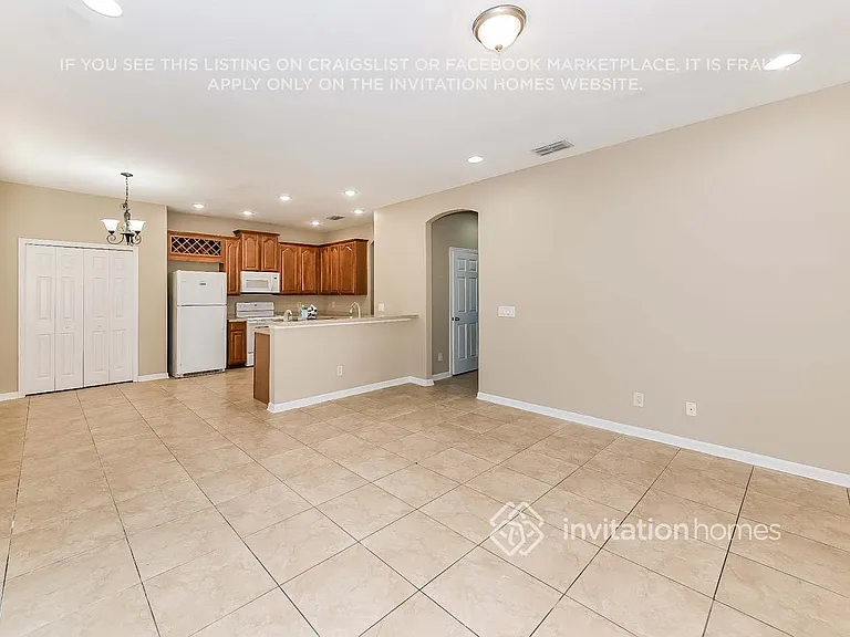 10229 36th Ct E — Photo 2
