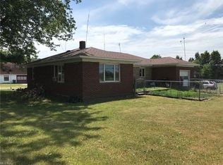 3364 E Center St, Conneaut, OH 44030