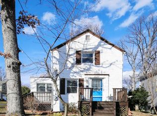 5137 12th St S, Arlington, VA 22204