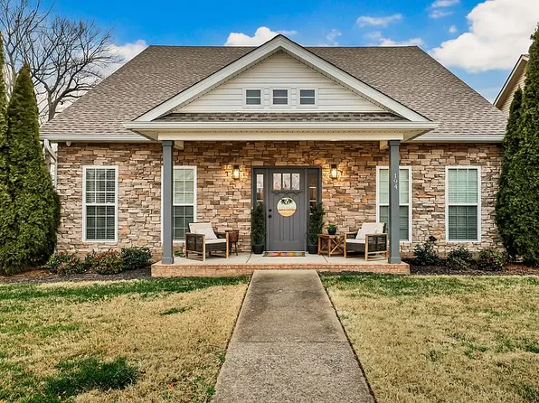 194 Turnberry Cir, Clarksville, TN 37043