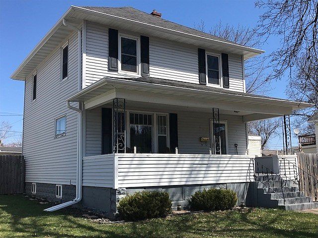 1st image of 618 W B St