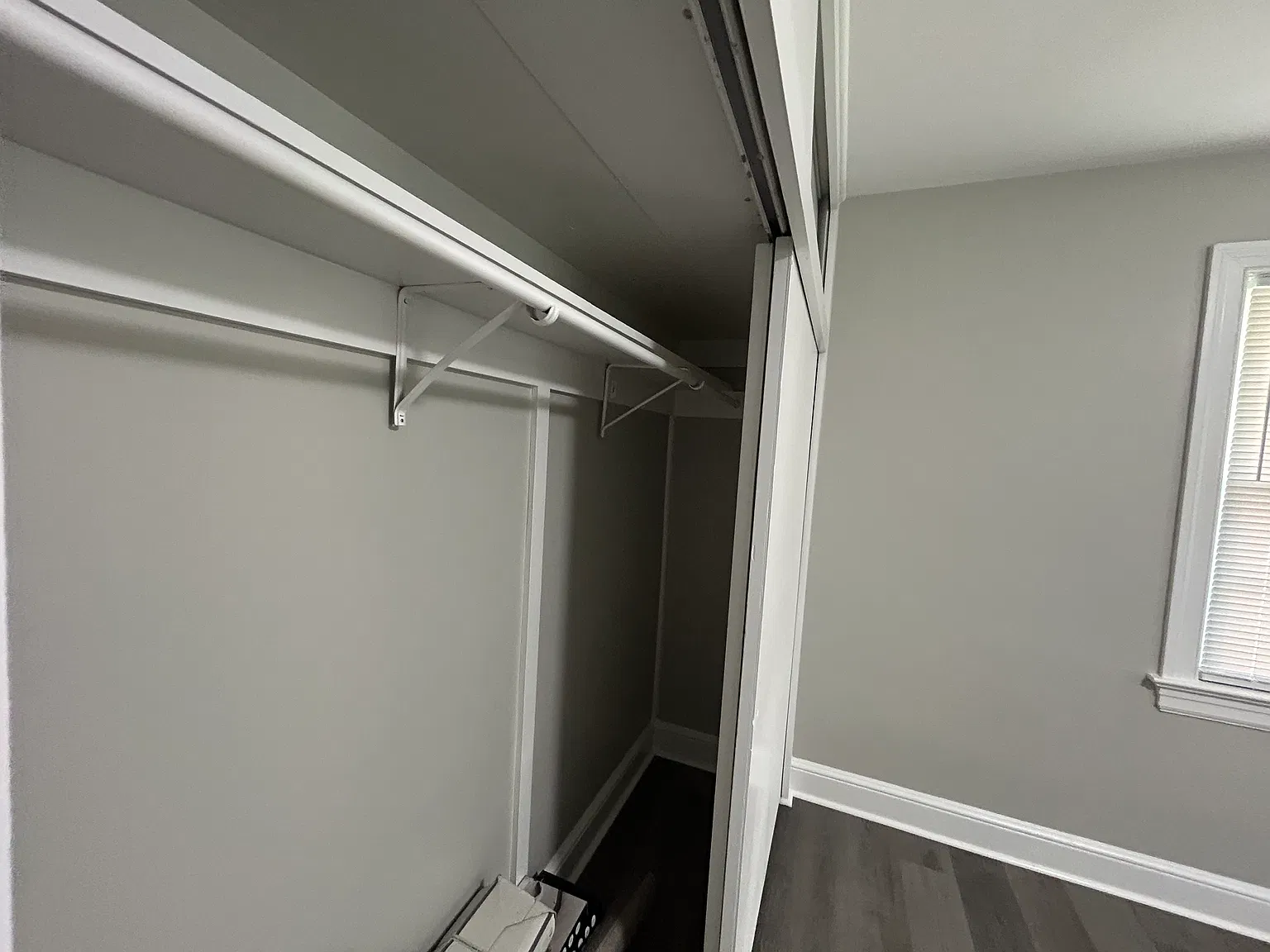 2 bed, 1000 sqft, $1,350 — Photo 2