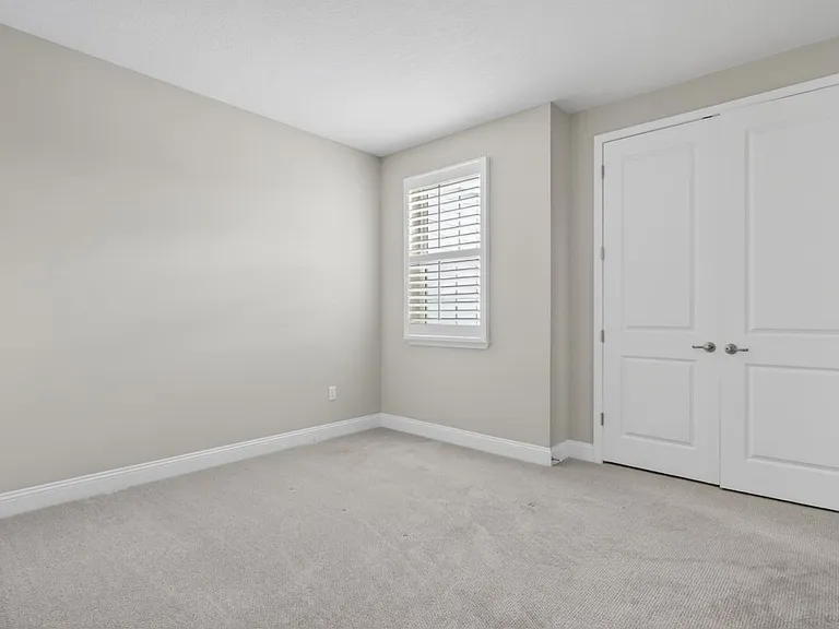 527 Marquesa Cir — Photo 25