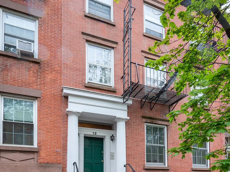 12 Cheever Pl #2