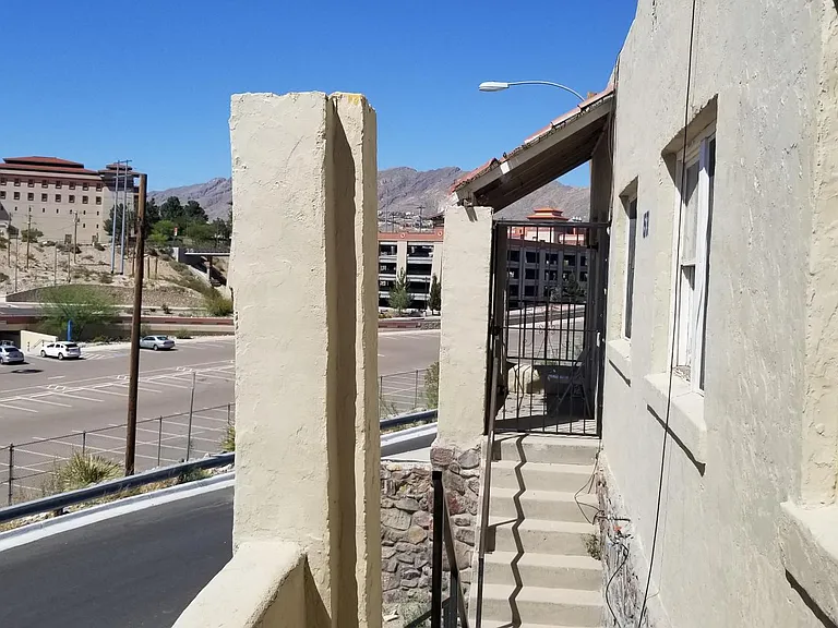 1531 Mundy Dr #3 — Photo 2